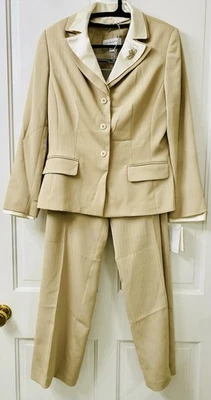 Liz Claiborne,2 件套裤子套装,米色条纹带胸针和缎面领,尺寸 12 — 第 1/4 张图片