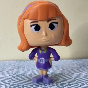 Scooby Doo! Film Rotkopf Lila Daphne Wackelkopf McDonalds Spielzeug 2021 Y4C - Bild 1 von 10