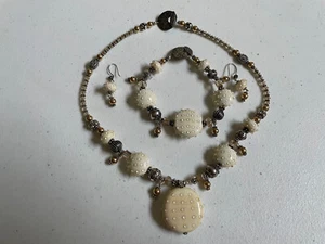4 pc Jewelry Set Fine Lampworked Glass Beads & Made with Swarovski Crystals - Picture 1 of 18