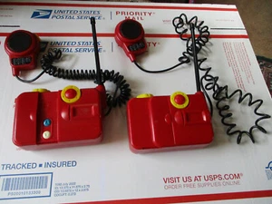 WALKIE TALKIES  200 Toy INC - Red Camera Shaped - 1994 - Picture 1 of 17
