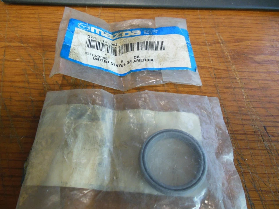 2 OE Mazda GY01-10-234 Valve Cover Tube Seals For 00-01 MPV 2.5L - Image 1 of 1