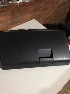 Dodge Dakota Dash Glove Box 2001 02 03 04 Durango Black With Striker Excellent - Bild 1 von 8