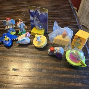 Vintage Fast Food Toys Lot Of 10 - Picture 1 of 12