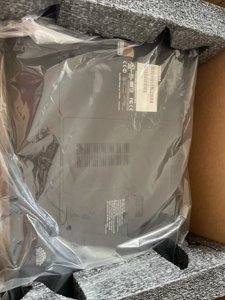 toshiba satellite c855d-s5950 - Image 1 of 1