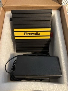 Firewalla Gold (4x Gigabit) Cyber Security Firewall - Photo 1/4