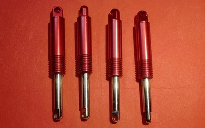 4 ammortizzatori originali Tamiya per modelli radiocomandati 1:10 - Immagine 1 di 2