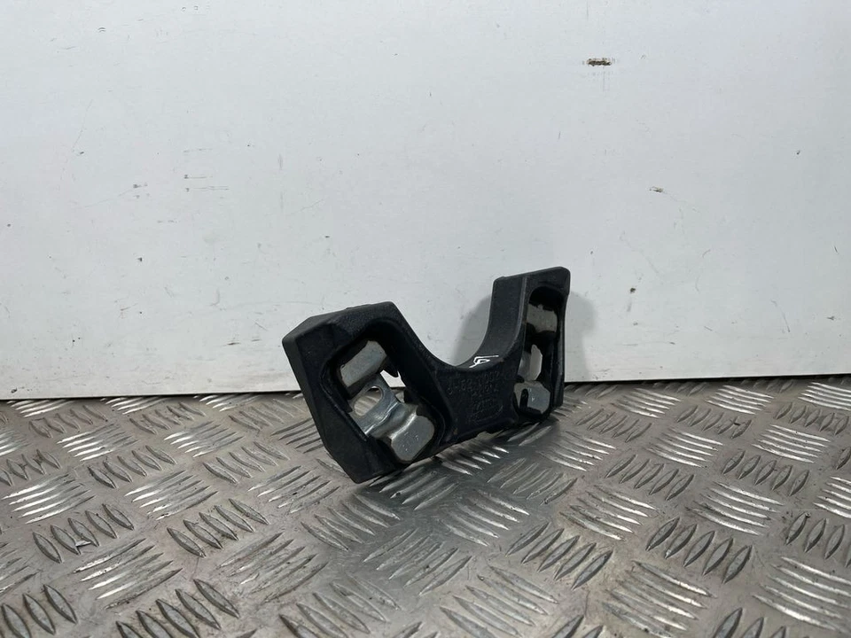 Rover Range Rover 2014 front shock absorber mounting bracket 6H5211002 LIQ16464 - image 1 of 4