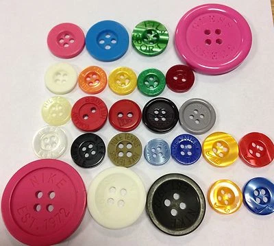 Designer KNÖPFE x 10 Nike Tommy Hilfiger Fila Kappa Guess Carter's Adidas Umbro - Bild 1 von 3