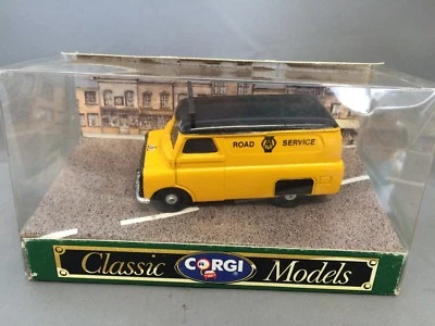 Corgi  BEDFORD CA VAN Road Service - Image 1 of 4