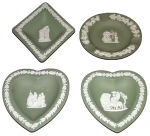 4 PIECE WEDGWOOD JASPERWARE WHITE ON SAGE GREEN TRINKET DISHES HEART DIAMOND..* - Picture 1 of 1