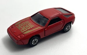 Road Champs - Red Porsche 928 Rally - 1:64 scale 1983 (loose) - Picture 1 of 6