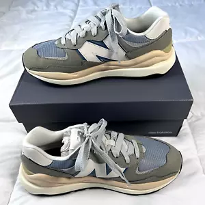 New Balance Running Course Shoes Sneakers Grey Khaki Men's 9.5 D M5740LLG NIB - Picture 1 of 17