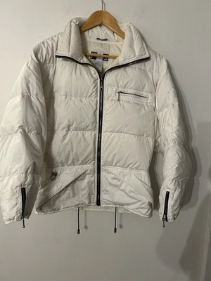 vintage fila puffer jacket. Women’s Size 8 - Image 1 of 4