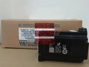 1PC New In Box Yaskawa SGM7A-10AFA61 SGM7A10AFA61 AC SERVO MOTOR - Picture 1 of 1