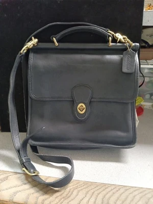 AUTHENTIC VINTAGE COACH WILLIS GREEN LEATHER BAG 9927 - Image 1 of 4