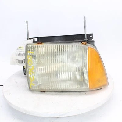 Chevrolet Blazer S10 1997 LH faro número de pieza - 114-00252L Foto 1 de 4