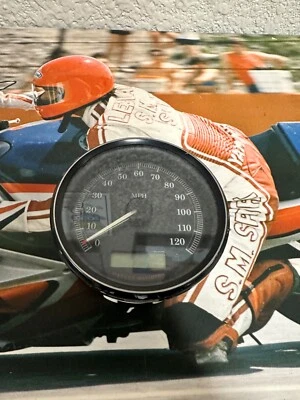 Harley Electra Glide Classic 2007 FLHTC velocímetro medidor grupo fabricante de equipos originales 74 k Foto 1 de 4