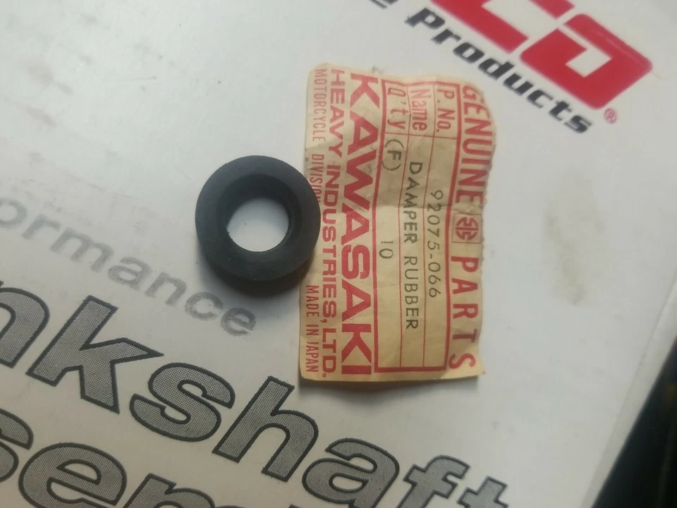 NOS KAWASAKI Medidor Amortiguador Goma F7 Bighorn F6 92075-066  Foto 1 de 1