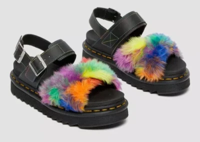 Sandalias Dr. Martens Voss II mullidas de piel de arco iris con correa para mujer 7 Foto 1 de 4