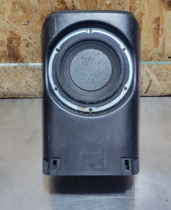 03-08 Honda Element EX Subwoofer LOWER SUB SPEAKER BLACK OEM 39120-SCV-A200-M1 2 - Picture 1 of 6