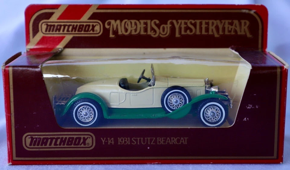 Y-14 1931 Stutz Bearcat Matchbox Models of Yesteryear Cream & Green '84 Red Box - Image 1 of 1