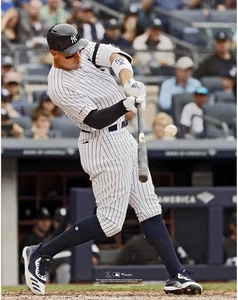 Aaron Judge New York Yankees Unsigned Hit vs. Chicago White Sox Photo - Picture 1 of 1