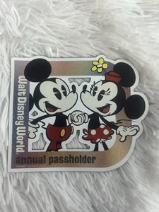 2023 Walt Disney World Annual Passholder Mickey And Minnie Magnet New Authentic - Picture 1 of 4