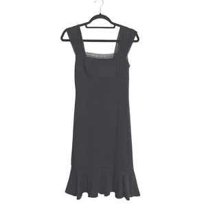 Max Studio Baby Puppenkleid schwarz Spitzenborte eckiger Ausschnitt Volantsaum Midi XS - Bild 1 von 7