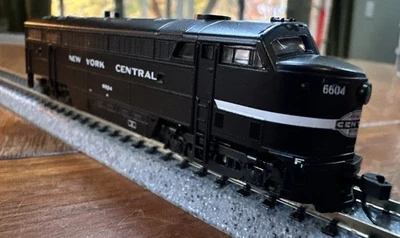 Walthers N Scale Loco #920-34096 C-Liner New York Central 6604 NYC NOS NY - Image 1 of 4