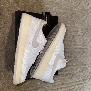 Size 10.5 - Nike Air Force 1 '07 Premium 1-800 Toll Free - Picture 1 of 7