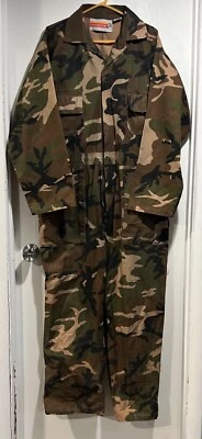 Vintage Winchester Mens Camouflage Hunting Coveralls - Size Large - Image 1 of 3