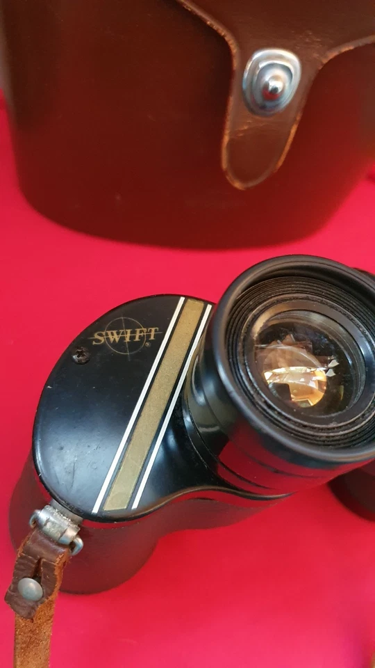 Swift Audubon Gold 8.5x44 Extra Wide Japan Binoculars - Image 1 of 4