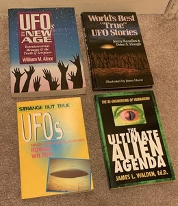 UFO BOOK LOT VINTAGE PARANORMAL FLYING SAUCER SPACE ALIEN OCCULT BOOKS (d) - Picture 1 of 14