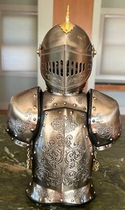 Vtg Nikka Whisky Knight Armor Bar Set Decanter & 6 Shot Glasses King Arthur MCM - Picture 1 of 19