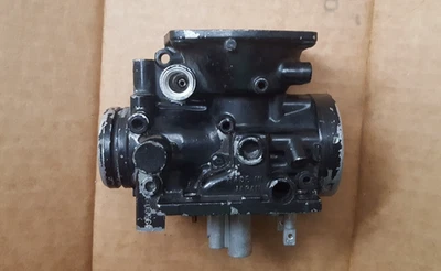 Carburador exterior izquierdo Suzuki GS1100 E GS1100E 1983 #1 ¡BONITO! Foto 1 de 4