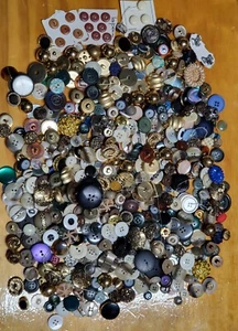 3.5 Lbs Big Lot Antique Various Colors Gold tone Metal Plastic Sewing Buttons - Picture 1 of 11