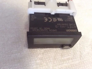 Contador temporizador Omron H7ET-NV-B - Imagen 1 de 5