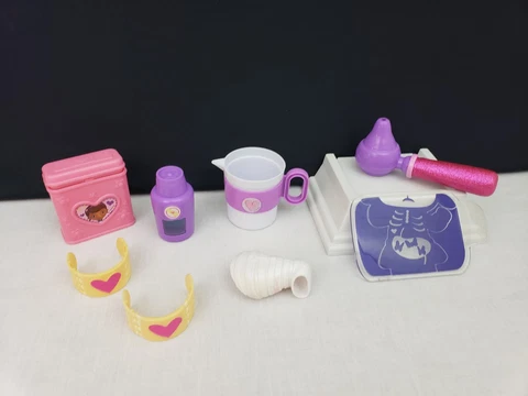Disney Doc McStuffins Medical Care Clinic Tools Bandage XRay Cast Otoscope Lot Cover