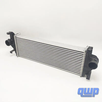Enfriador de aire de carga intercooler de 3,0 L CH3012107 para Jeep Grand Cherokee 2014-2015 Foto 1 de 4