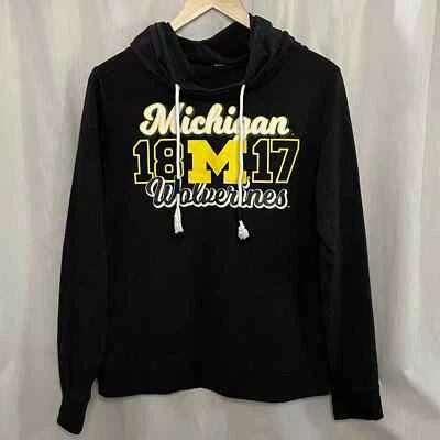 Top cuello embudo gris oscuro, blanco y dorado University of Michigan Wolverines talla M Foto 1 de 4