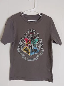 Harry Potter Hogwarts Gray Tee Boys Size Small - Picture 1 of 7