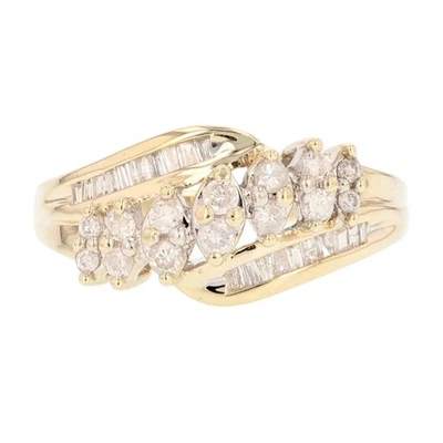 Anillo de oro amarillo de 10 k con banda de derivación de varias filas de diamantes en forma de marquesa de 0,31 quilates talla 7 Foto 1 de 4