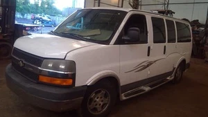 Passenger Right Front Spindle/Knuckle Fits 03-08 EXPRESS 1500 VAN 5594493 - Picture 1 of 12
