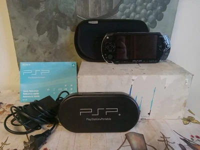 Sony PSP 1001K US OEM Bundle Box Charger Sleeve Manual Game UMD Case Tested Work - Image 1 of 4