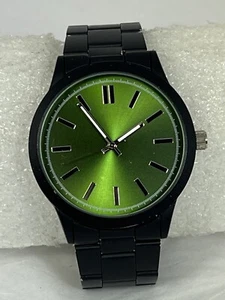 Herren Quarzuhr schwarz Metallgehäuse & Armband - Analog mit grünem Zifferblatt - Bild 1 von 15