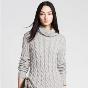 NEW Banana Republic Womens Wool Blend Cable Turtleneck Black Sweater XS $98 NWT - Picture 1 of 5