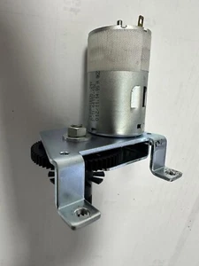 G57466M - Zebra 110PAX4 Kit Ribbon Supply DC Motor (Right Hand).WARRANTY WORKING - Afbeelding 1 van 2