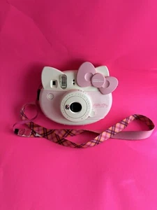 Fujifilm Instax Mini Hello Kitty Instant Film Camera Pink Limited Japan - Picture 1 of 9
