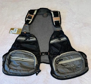 Podium Sports & Outdoors, 7 Pocket Fishing Vest, Black/Green Mesh, Size L/XL - Picture 1 of 3