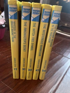 LIKE NEW: Nancy Drew Book Lot: 17, 31, 33, 47, 54 - Glossy Flashlight Edition - Picture 1 of 5
